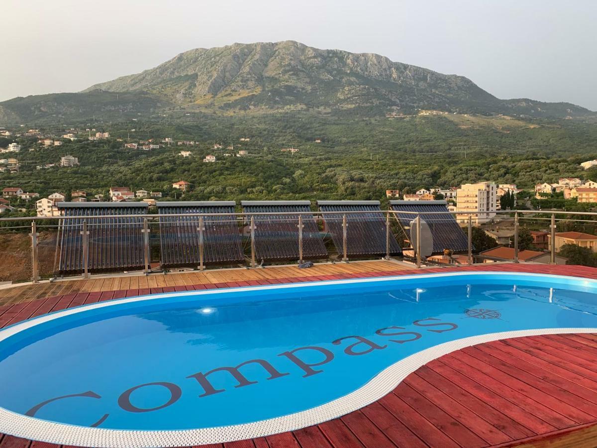 Compass Aparthotel Добра вода Екстериор снимка